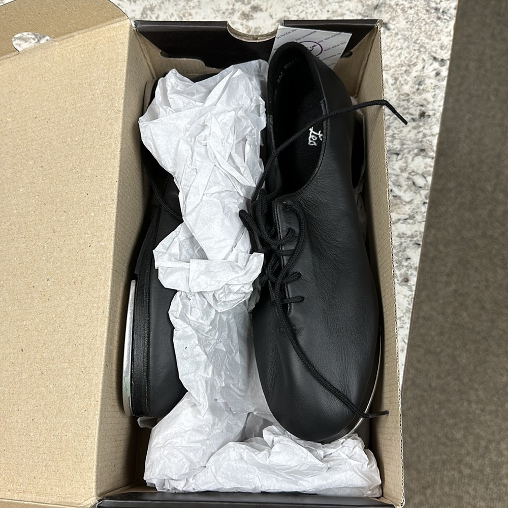 NIB Leo’s Giordano jazz tap oxford size 9AM black - Picture 2 of 4